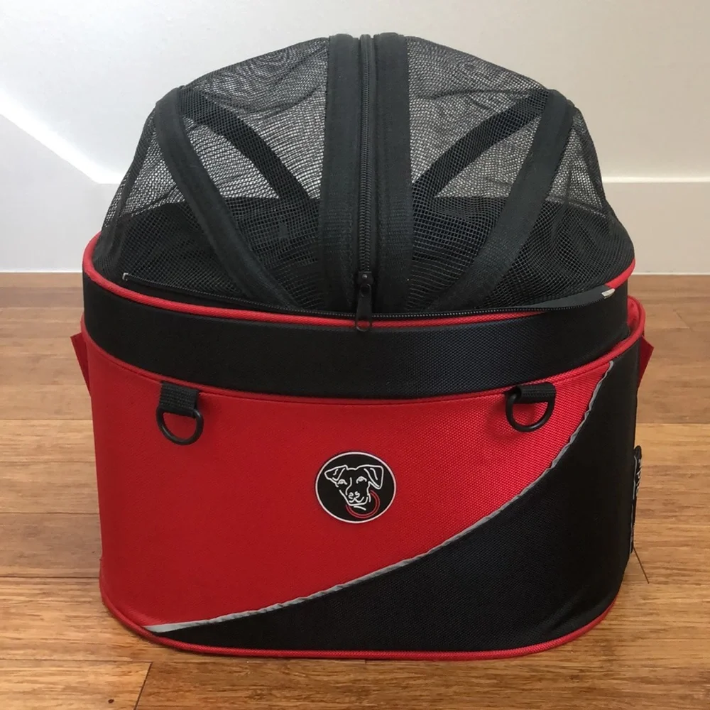 Doggy Ride Cocoon in apple red